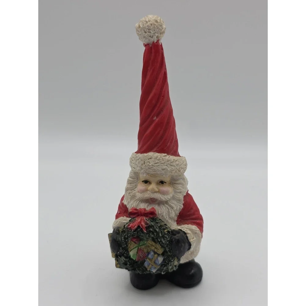 Santa Resin FIGURINE WITH wreath